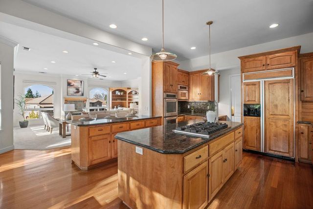 3287 Chasen Dr, Cameron Park, CA 95682