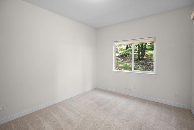 3287 Chasen Dr, Cameron Park, CA 95682