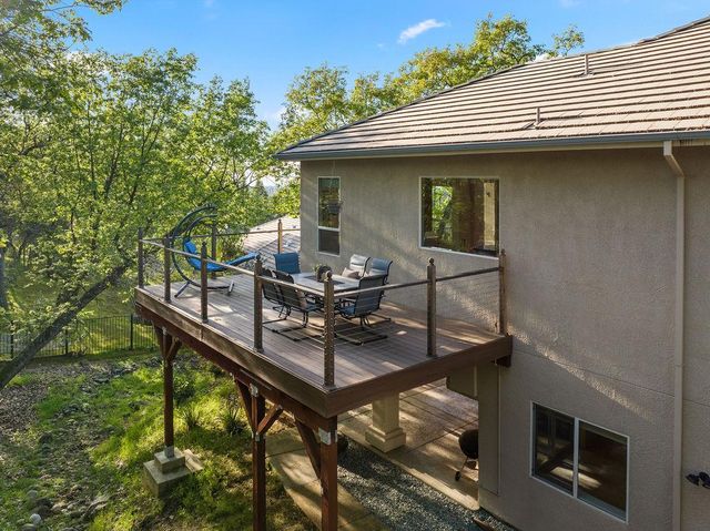 3287 Chasen Dr, Cameron Park, CA 95682