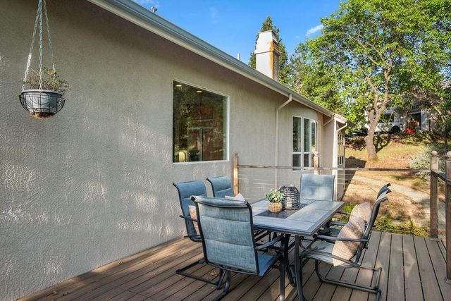 3287 Chasen Dr, Cameron Park, CA 95682