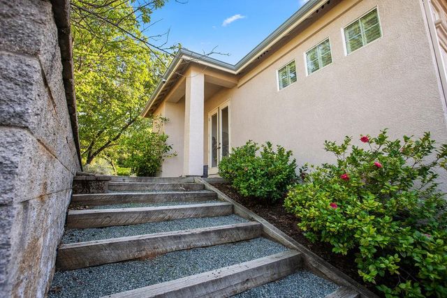 3287 Chasen Dr, Cameron Park, CA 95682
