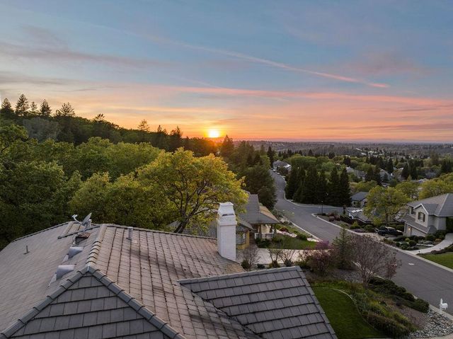 3287 Chasen Dr, Cameron Park, CA 95682