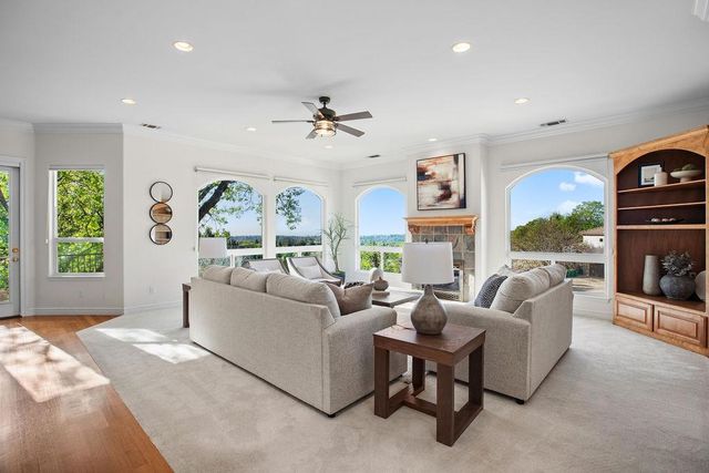 3287 Chasen Dr, Cameron Park, CA 95682