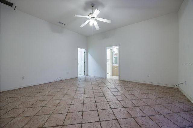 6804 NW 111TH LANE, Alachua, FL 32615