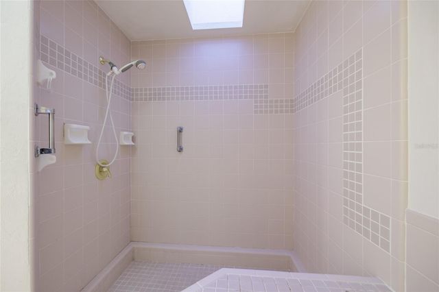 6804 NW 111TH LANE, Alachua, FL 32615