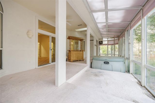 6804 NW 111TH LANE, Alachua, FL 32615