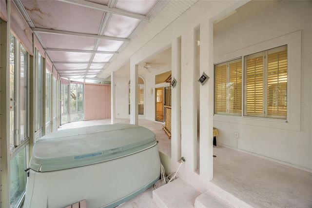 6804 NW 111TH LANE, Alachua, FL 32615