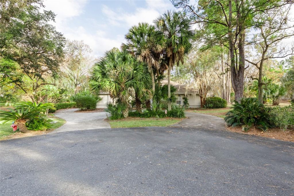6804 NW 111TH LANE, Alachua, FL 32615