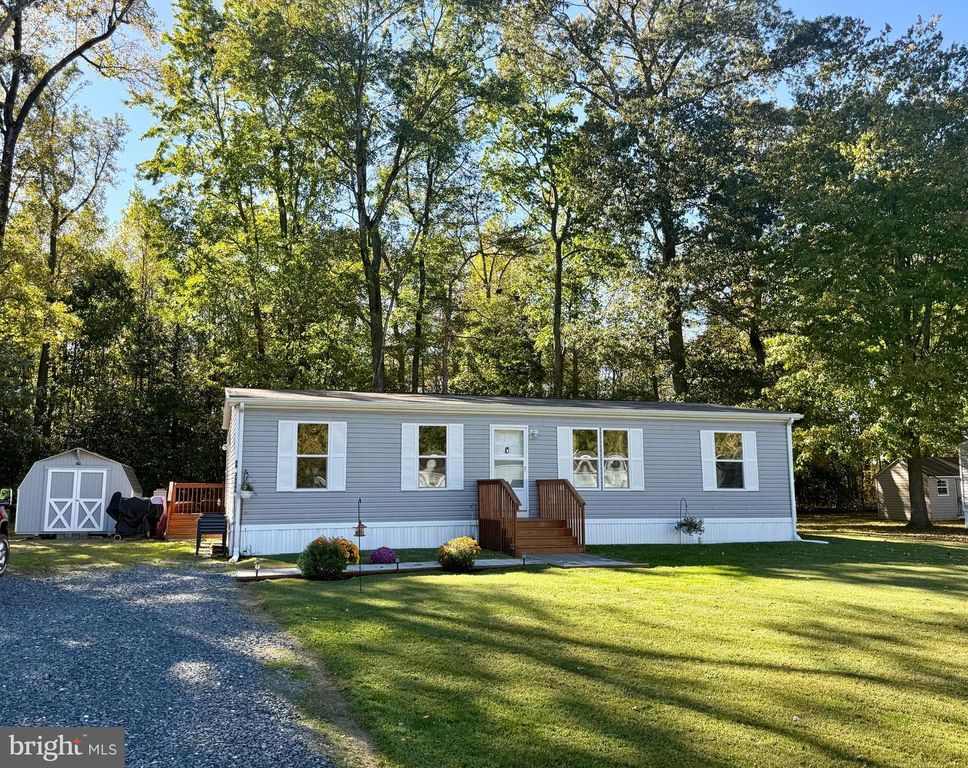 35596 WOODS AVE, Laurel, DE 19956