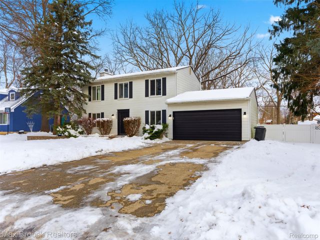 3655 Walnut, West Bloomfield Charter Township, MI 48324