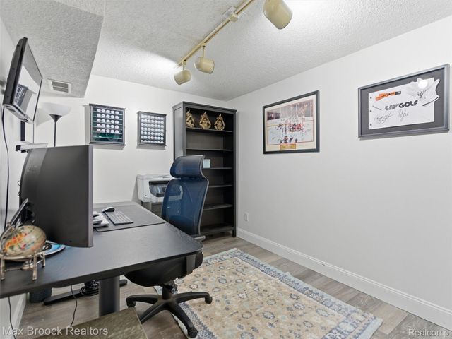 3655 Walnut, West Bloomfield Charter Township, MI 48324