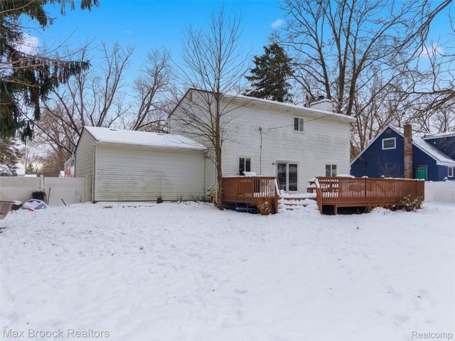 3655 Walnut, West Bloomfield Charter Township, MI 48324