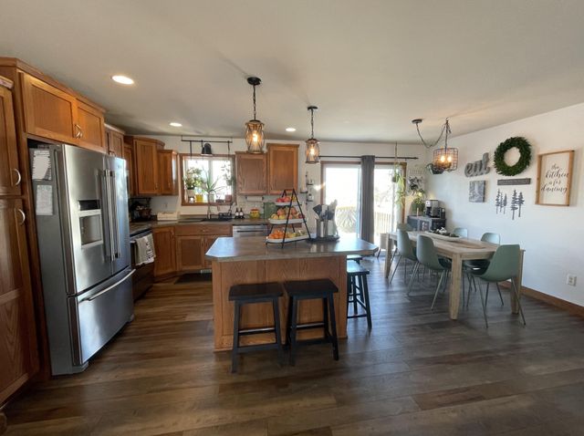 3907 13th Street S, Moorhead, MN 56560