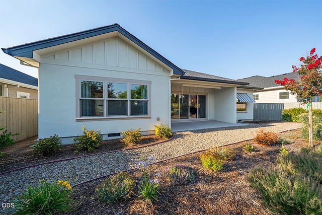 342 Kansas Drive, Medford, OR 97504