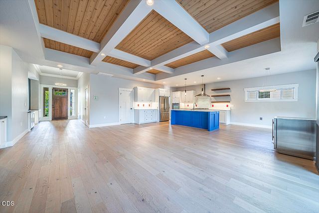342 Kansas Drive, Medford, OR 97504