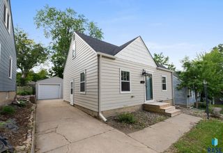 811 S Glendale Ave, Sioux Falls, SD 57104
