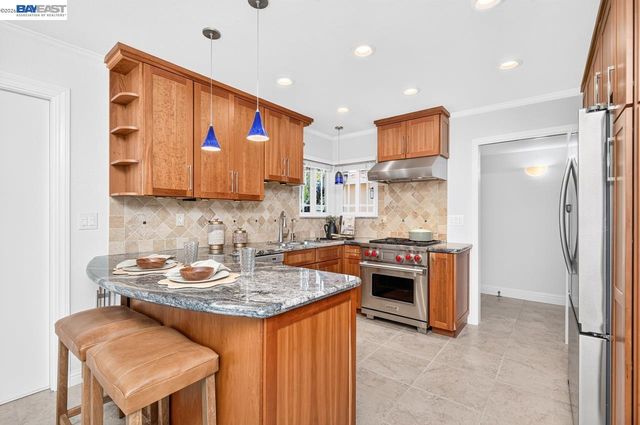 6252 Robin Ct, Pleasanton, CA 94588