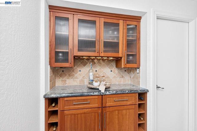 6252 Robin Ct, Pleasanton, CA 94588