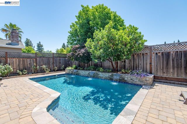 6252 Robin Ct, Pleasanton, CA 94588