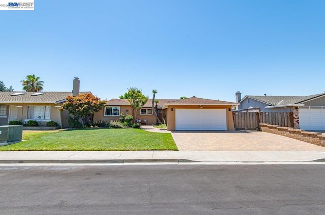 6252 Robin Ct, Pleasanton, CA 94588