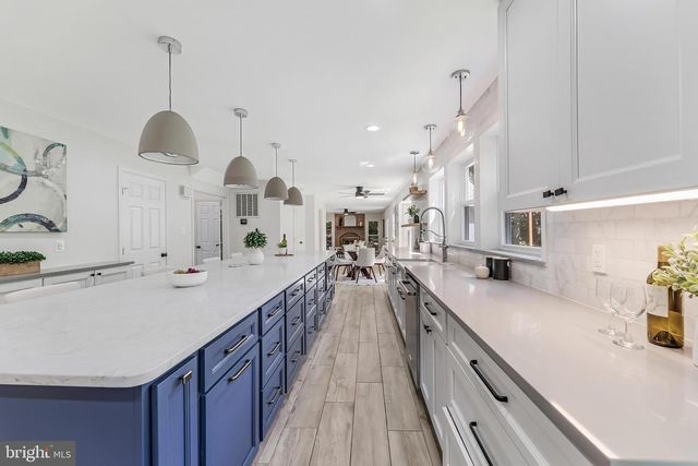 8320 SYLVAN WAY, Clifton, VA 20124