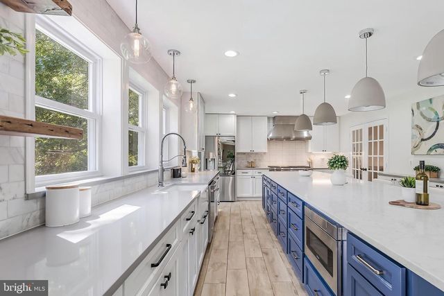 8320 SYLVAN WAY, Clifton, VA 20124