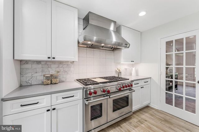 8320 SYLVAN WAY, Clifton, VA 20124