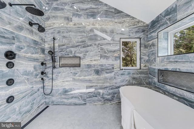 8320 SYLVAN WAY, Clifton, VA 20124