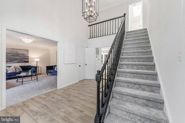 8320 SYLVAN WAY, Clifton, VA 20124