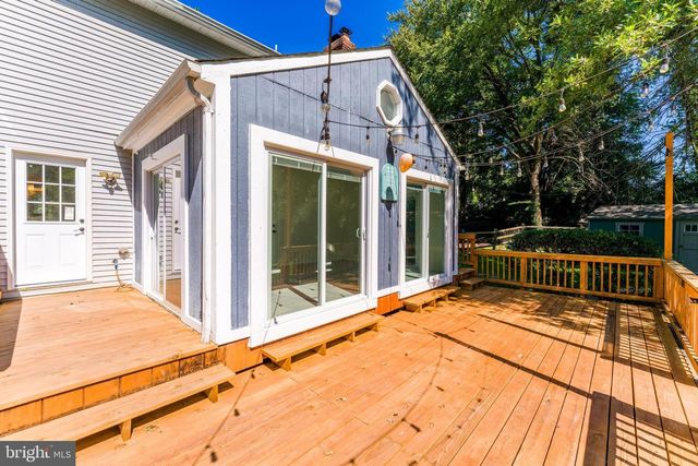 8320 SYLVAN WAY, Clifton, VA 20124