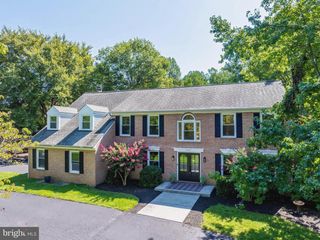 8320 SYLVAN WAY, Clifton, VA 20124