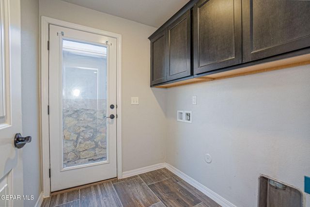 807 HC Gilbert Minjares Drive B, Socorro, TX 79927