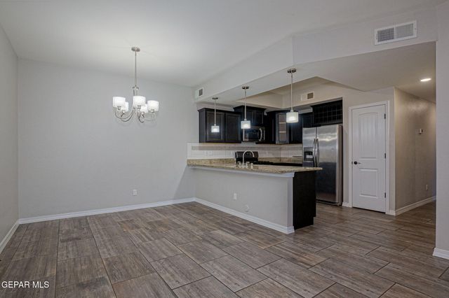 807 HC Gilbert Minjares Drive B, Socorro, TX 79927