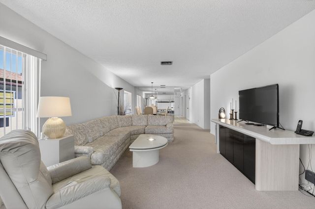 13889 Royal Palm Court D, Delray Beach, FL 33484