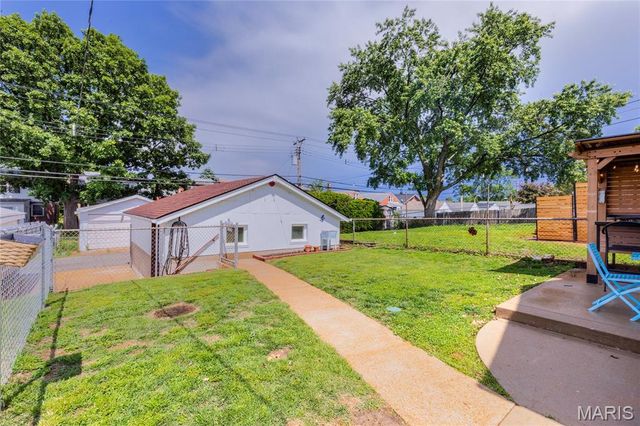 4123 Blow Street, St Louis, MO 63116