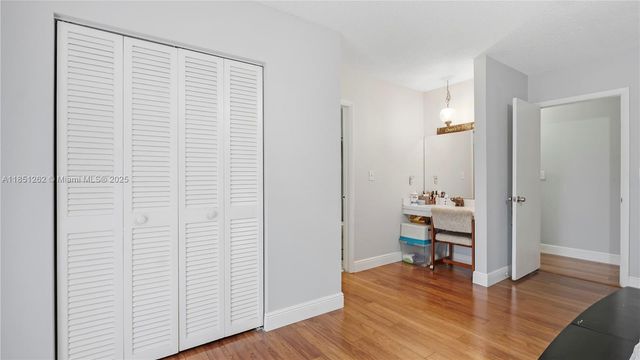 3 Laredo Pl 6-10, Davie, FL 33324