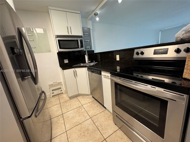 100 Bayview Drive 309, Sunny Isles Beach, FL 33160