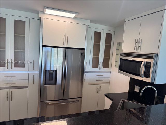 100 Bayview Drive 309, Sunny Isles Beach, FL 33160