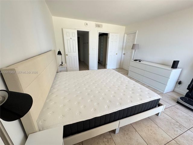 100 Bayview Drive 309, Sunny Isles Beach, FL 33160