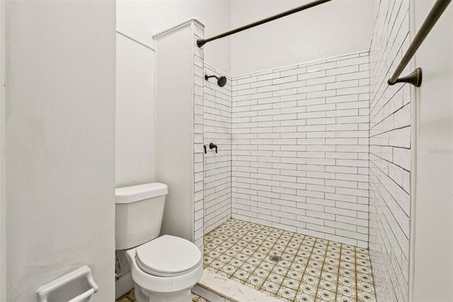 501 E FLORIBRASKA AVENUE, Tampa, FL 33603