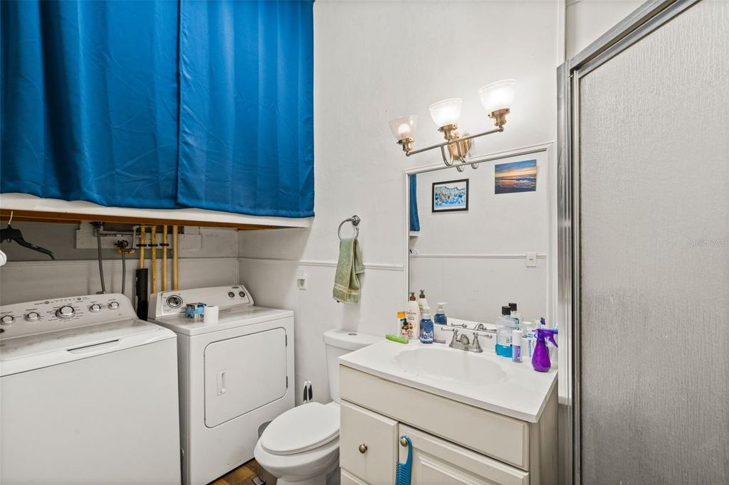 Image 31 of property listing at 501 E FLORIBRASKA AVENUE, Tampa, FL 33603