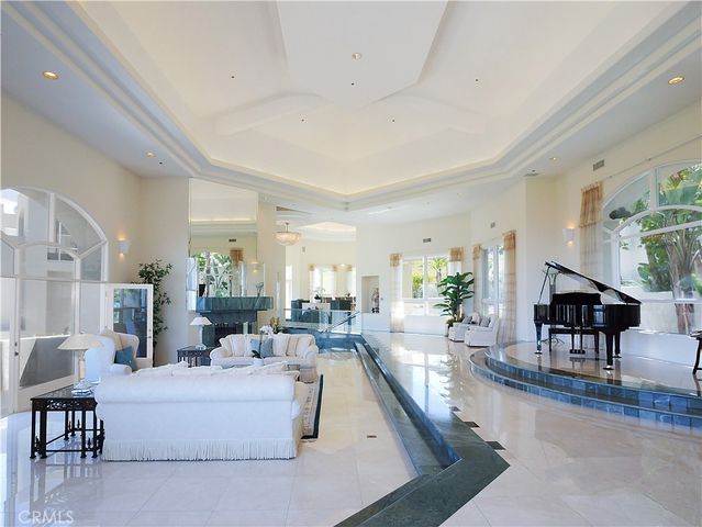 702 via La Cuesta, Palos Verdes Estates, CA 90274