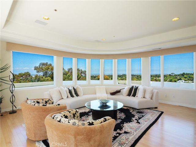 702 via La Cuesta, Palos Verdes Estates, CA 90274