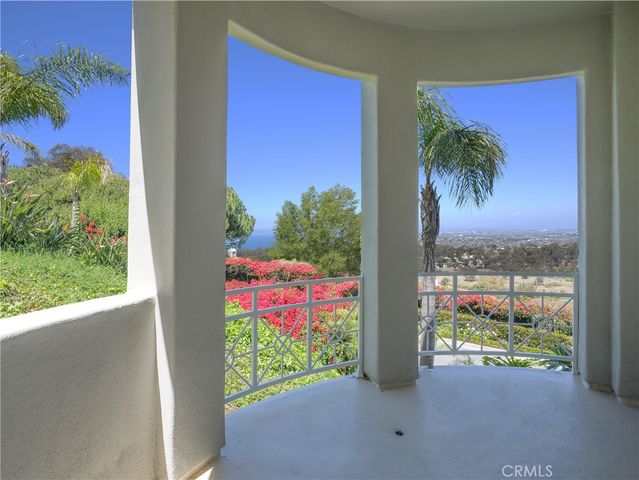 702 via La Cuesta, Palos Verdes Estates, CA 90274