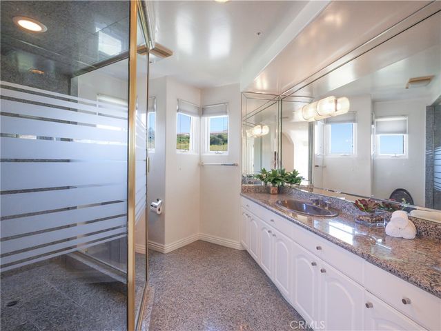 702 via La Cuesta, Palos Verdes Estates, CA 90274