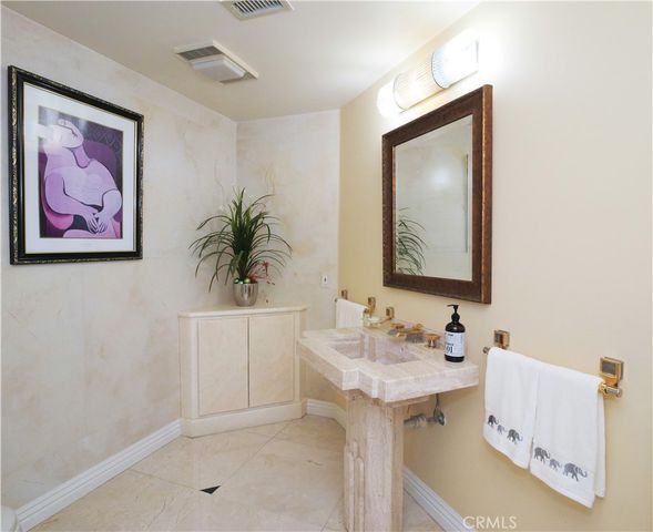 702 via La Cuesta, Palos Verdes Estates, CA 90274
