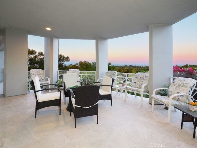 702 via La Cuesta, Palos Verdes Estates, CA 90274