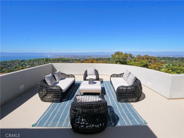 702 via La Cuesta, Palos Verdes Estates, CA 90274