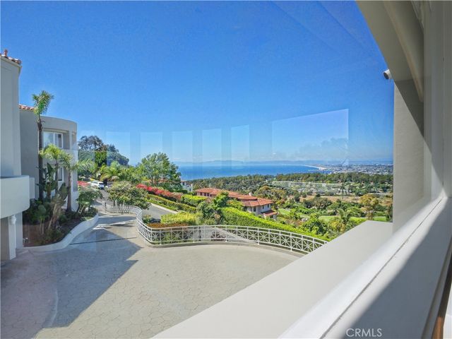 702 via La Cuesta, Palos Verdes Estates, CA 90274