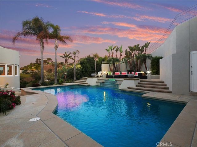 702 via La Cuesta, Palos Verdes Estates, CA 90274